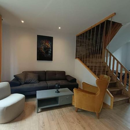 # Le Beffroi# Maison# Murol Buitenkant foto